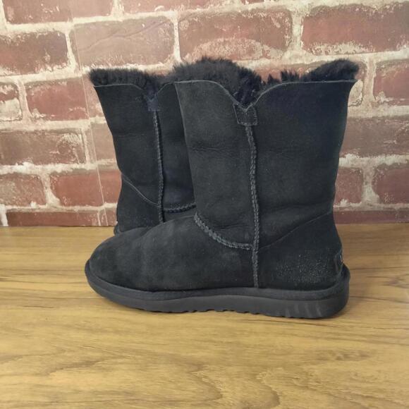 UGG Bailey Button Boots Womens Size 7 Black Short Sheepskin Winter Boots - Picture 4 of 10